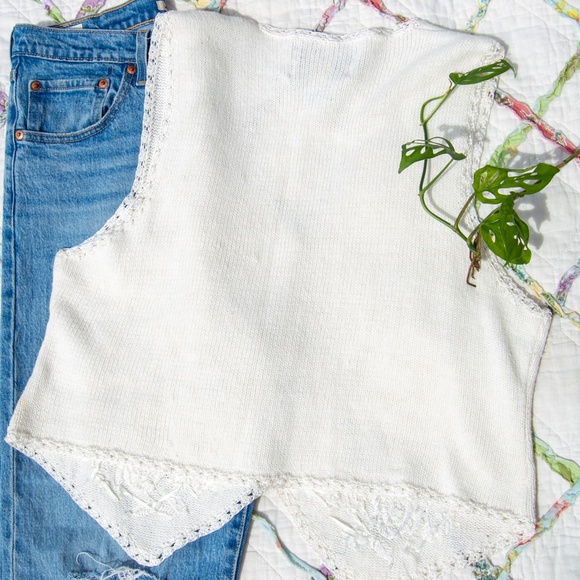 90s Vintage Embroidered & Beaded Sweater Vest - Picture 4 of 7